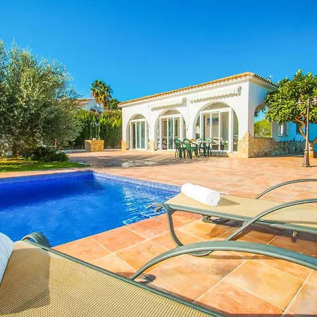 Garlanda Villa *